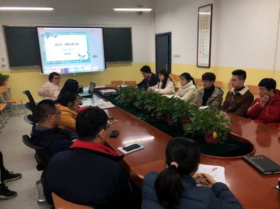 ac米兰官方网站召开班主任、班级主要干部班级管理培训会 (2).jpg